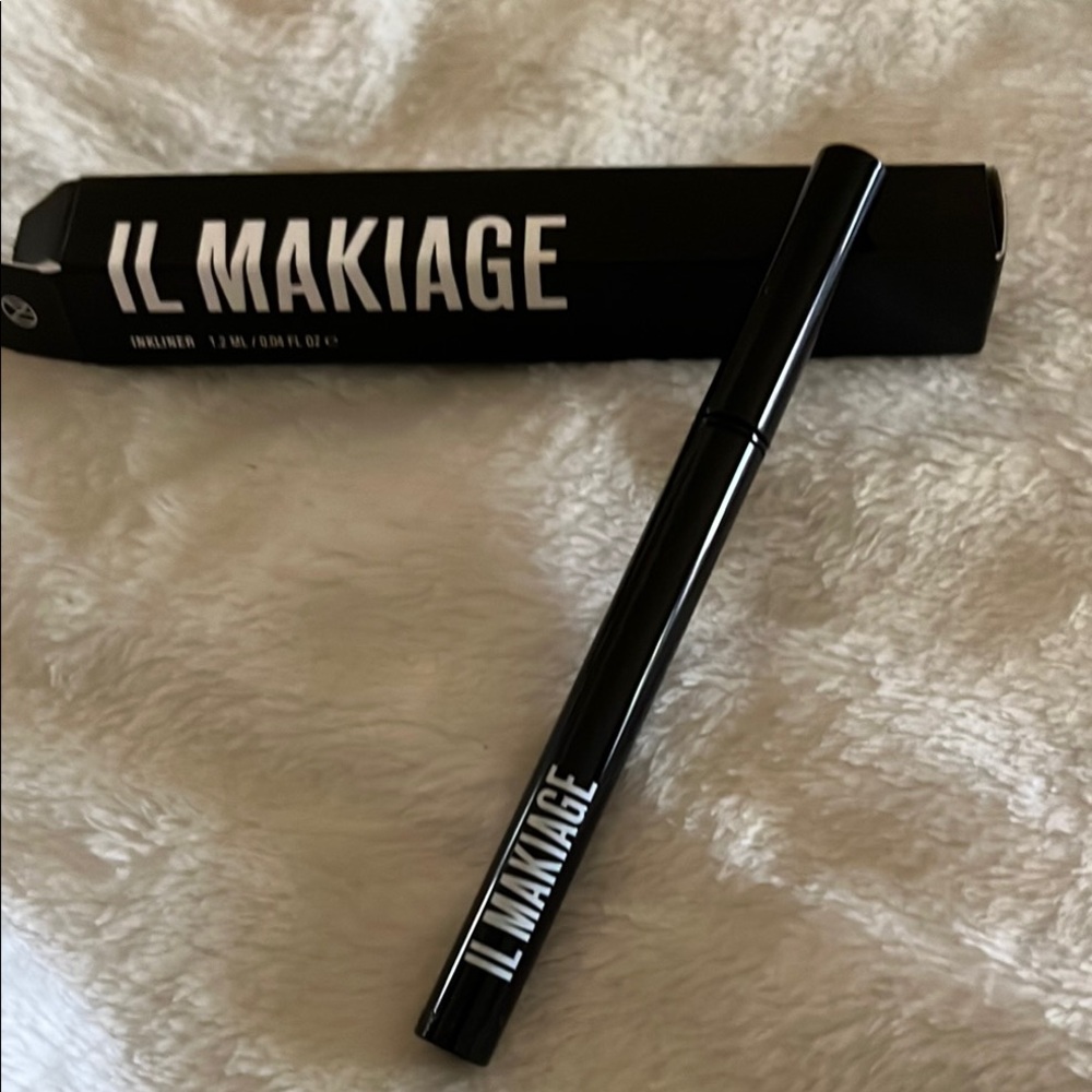 IL MAKIAGE Black Inkliner